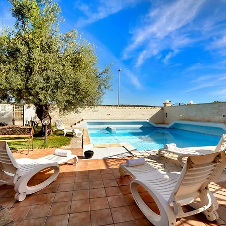 Dell'ulivo Villa *